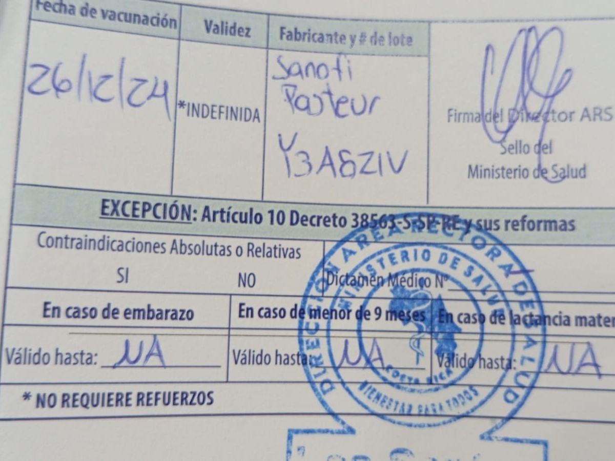 Así se ve el carnet de vacunación contra la fiebre amarilla. Foto: Cortesía.