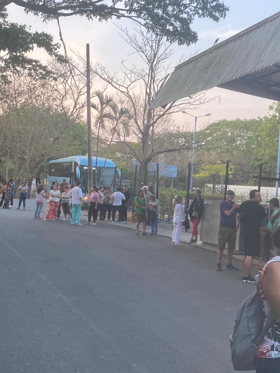 Nicaragua impide ingreso a 100 turistas ticos