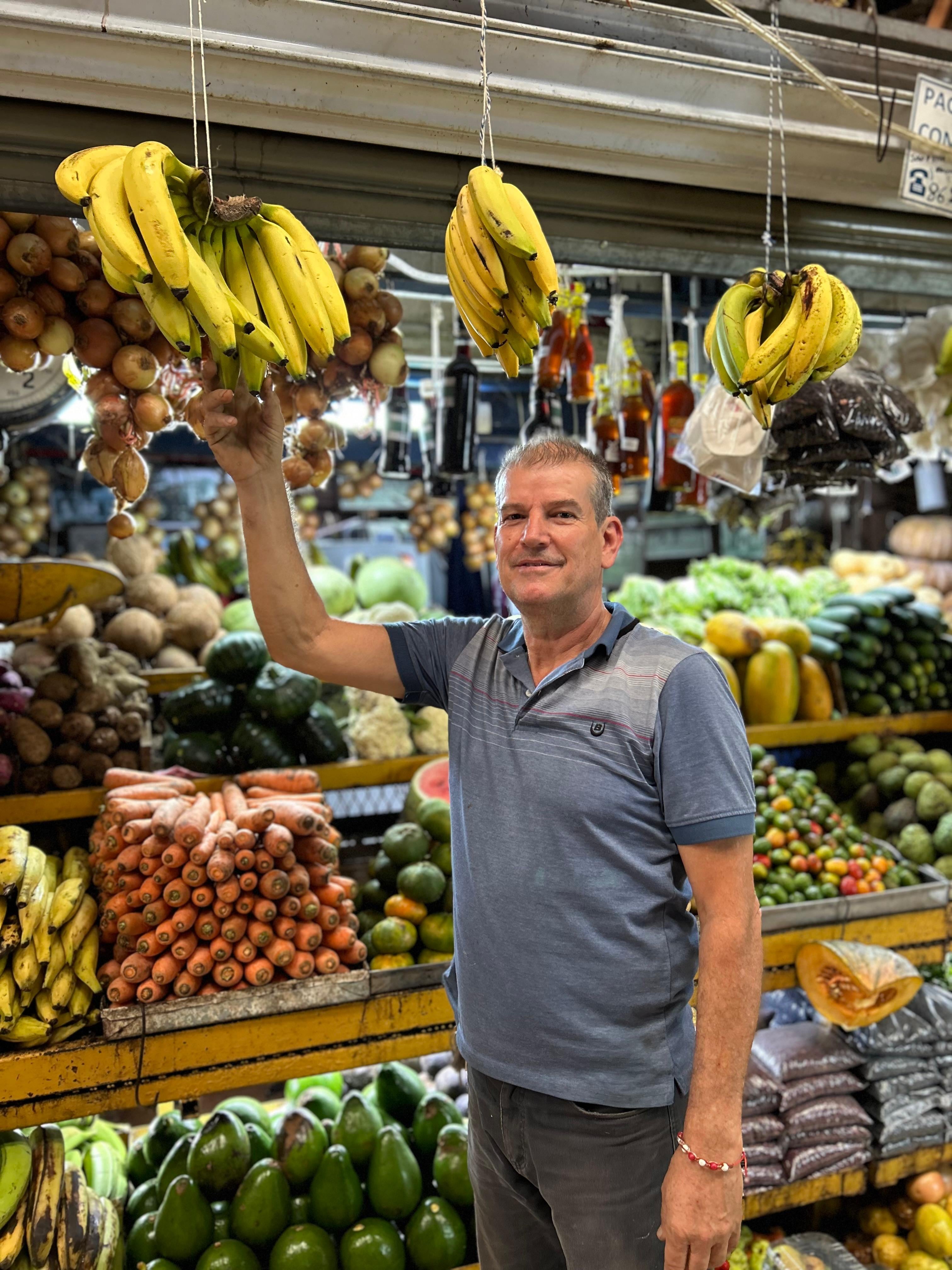 हेरेडिया हीरोज सेंट्रल मार्केट, हेरेडिया सेंट्रल पार्क. टाइल