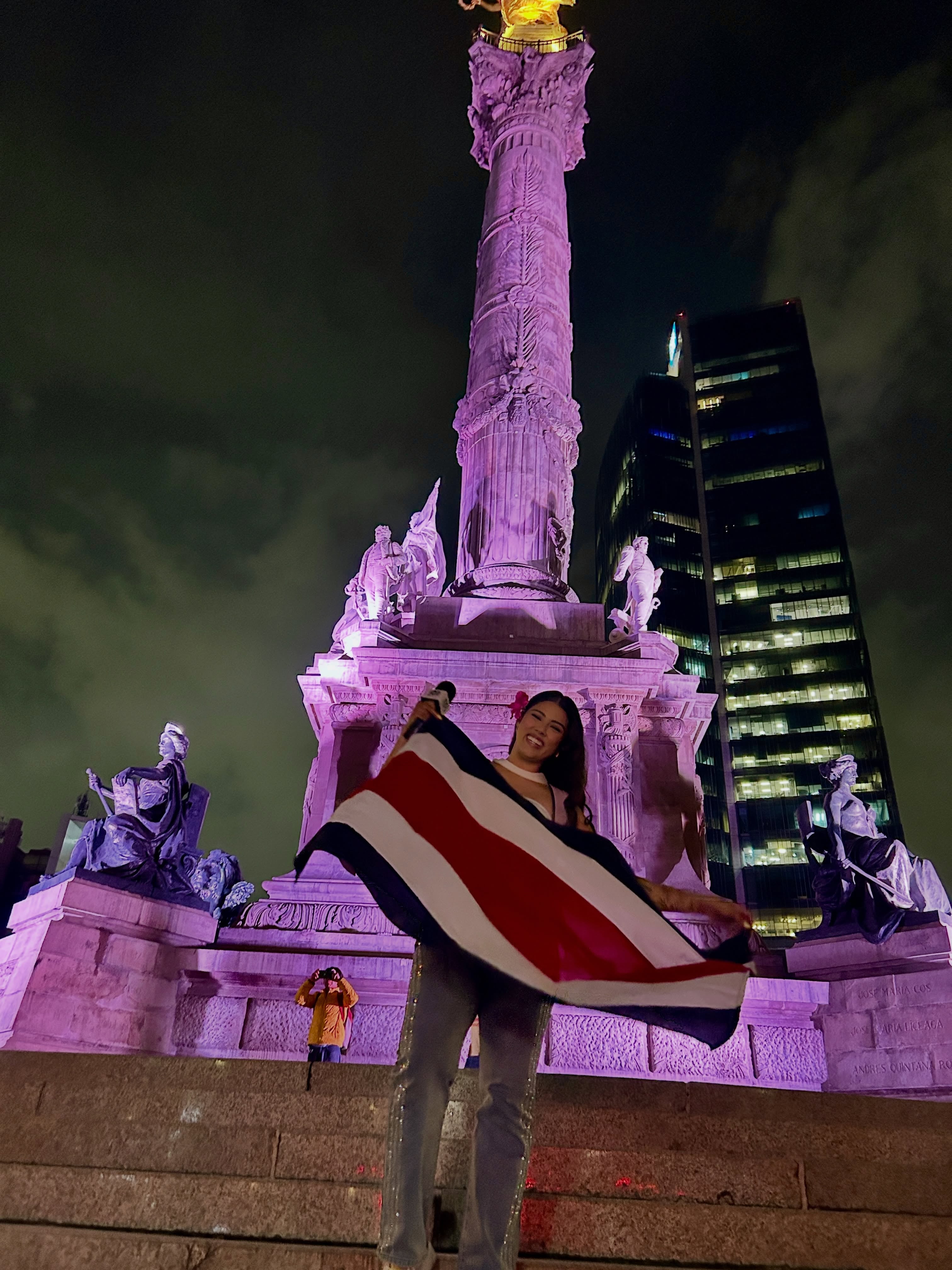 La influencer costarricense, Fabiola Méndez, nos contó los momentos de terror que vivió en el Fan Fest de Ciudad de México antes del partido inaugural del mundial