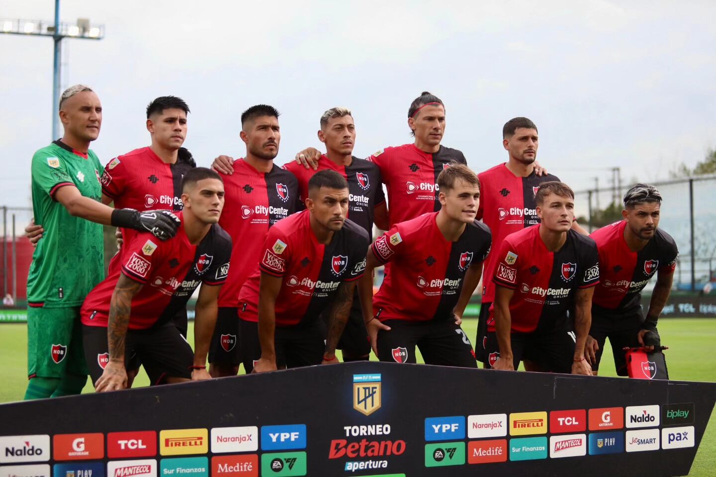 Newell’s Old Boys volvió a caer ante Barracas Central, en el torneo de Apertura de Argentina. Facebook Newell’s.