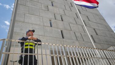 La insólita razón por la que podría suspenderse votación final del proyecto para extraditar a ticos