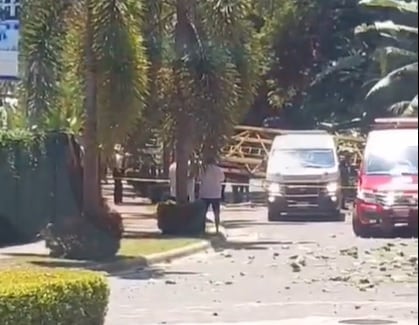 El hombre de 40 años fue llevado a la clínica de Jacó. Foto Noti Puerto.