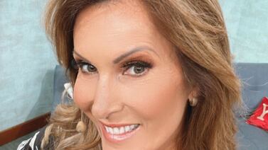 Patricia Figueroa sorprende con foto en la playa a sus 55 años