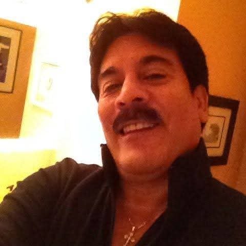 Muere conocido locutor Tony Cano.