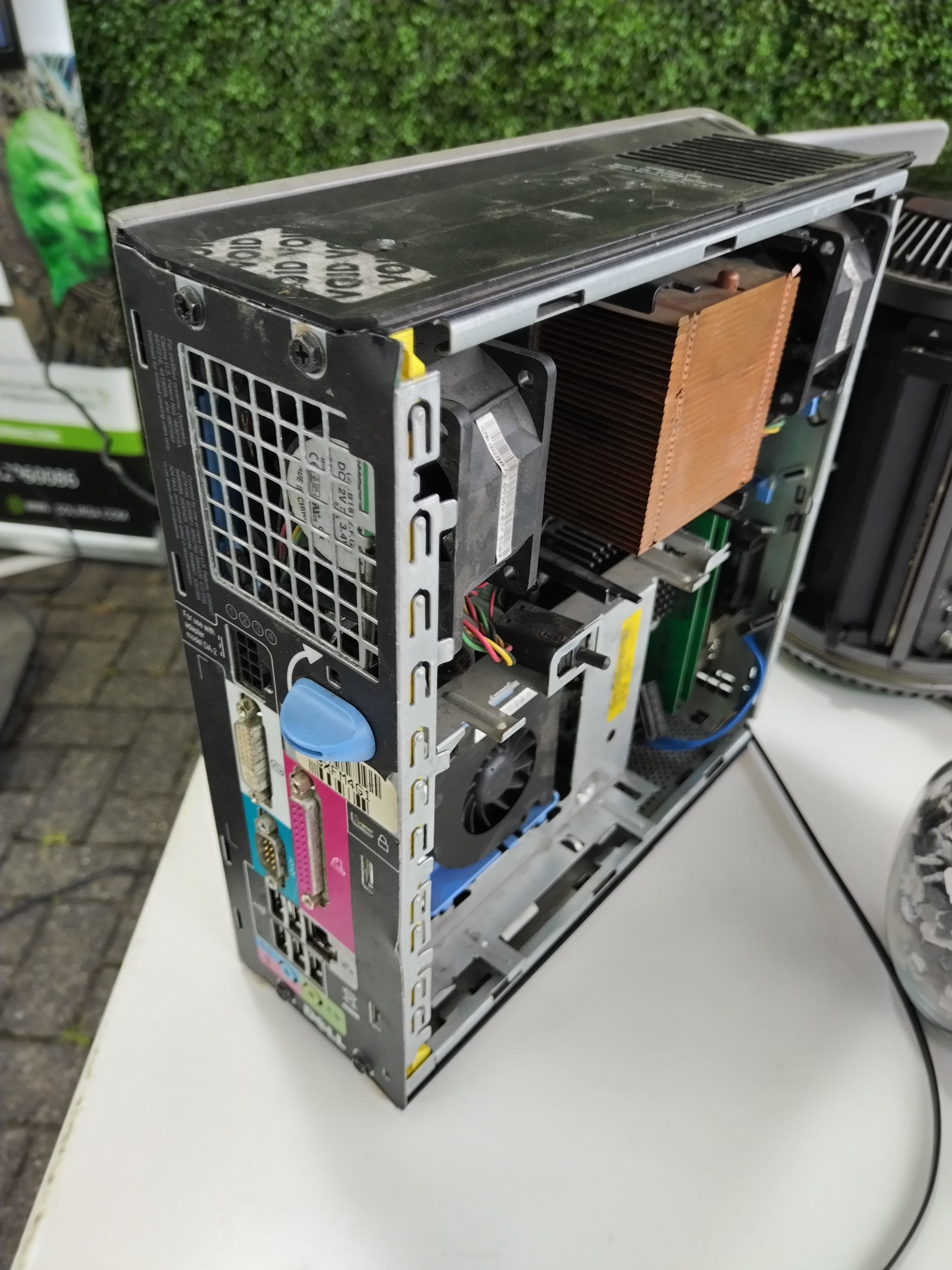 La RAEETÓN Monge, que es la tradicional jornada de recolección y reciclaje de artículos eléctricos y electrónicos