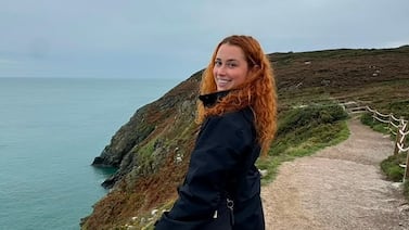 Entre lagos, frío, Cacique y empanadas: joven tica reunió a 37 costarricenses en Irlanda