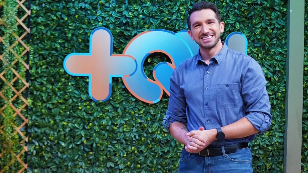 El periodista Juan Carlos Zumbado celebró entre muchas emociones y agradecimientos su nuevo puesto de trabajo en Teletica, donde trabaja desde hace 10 años.