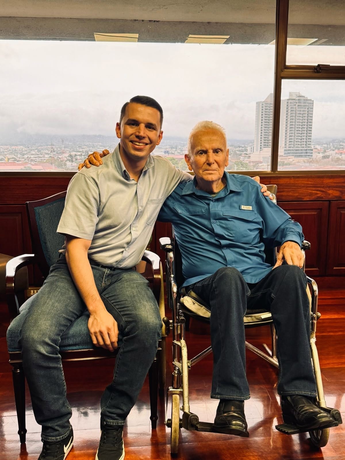 Diego Miranda y su abuelo Rubén Méndez