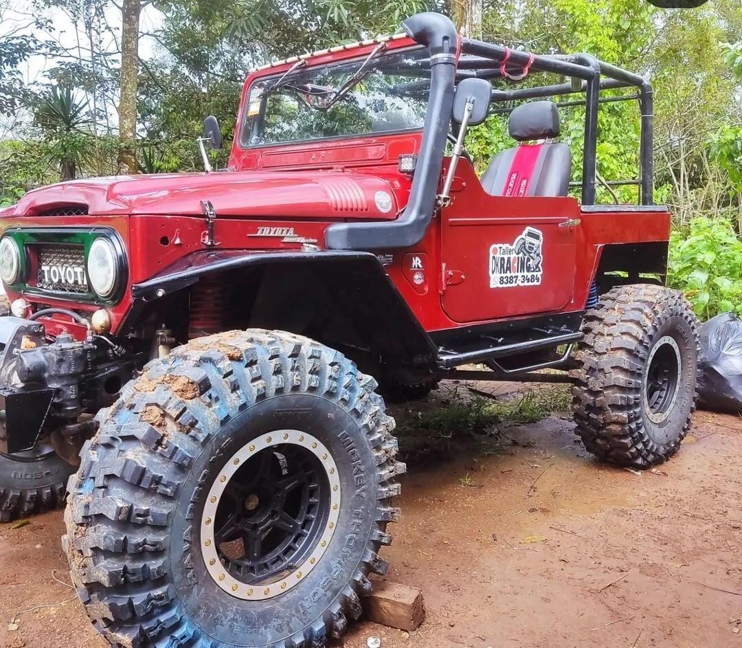 Toyota Land Cruiser FJ 40, Deybid Torres, chuzo