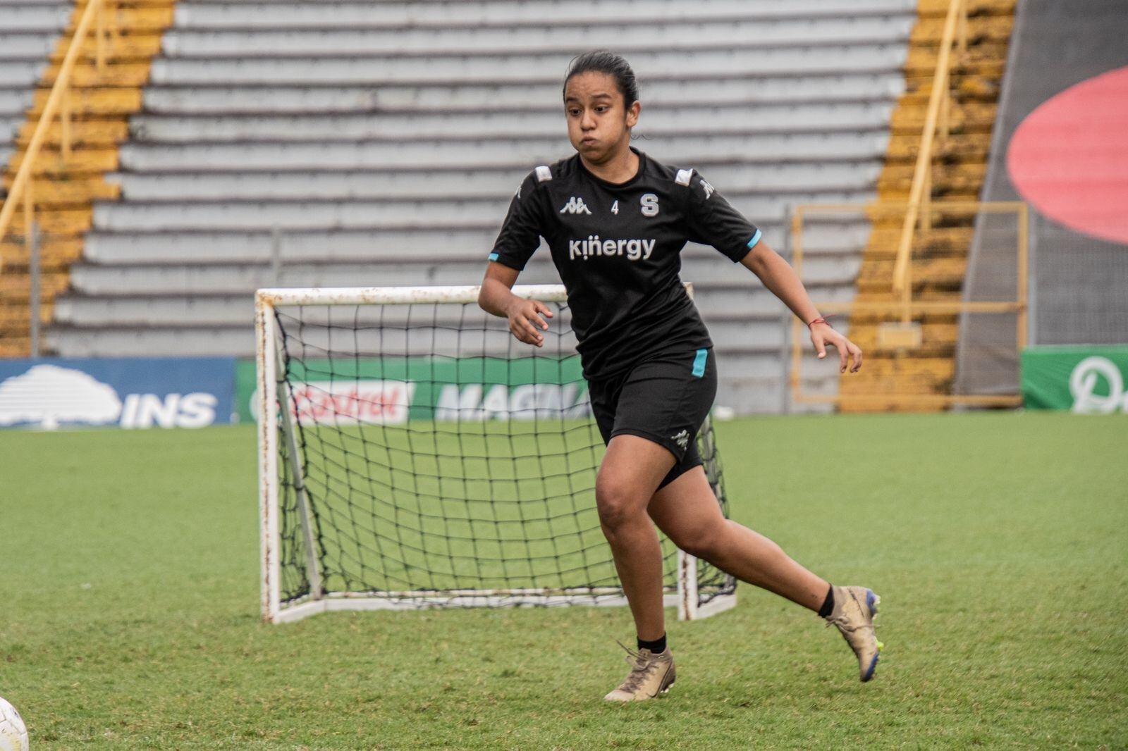 María Paula Porras, defensora de Saprissa. Cortesía.