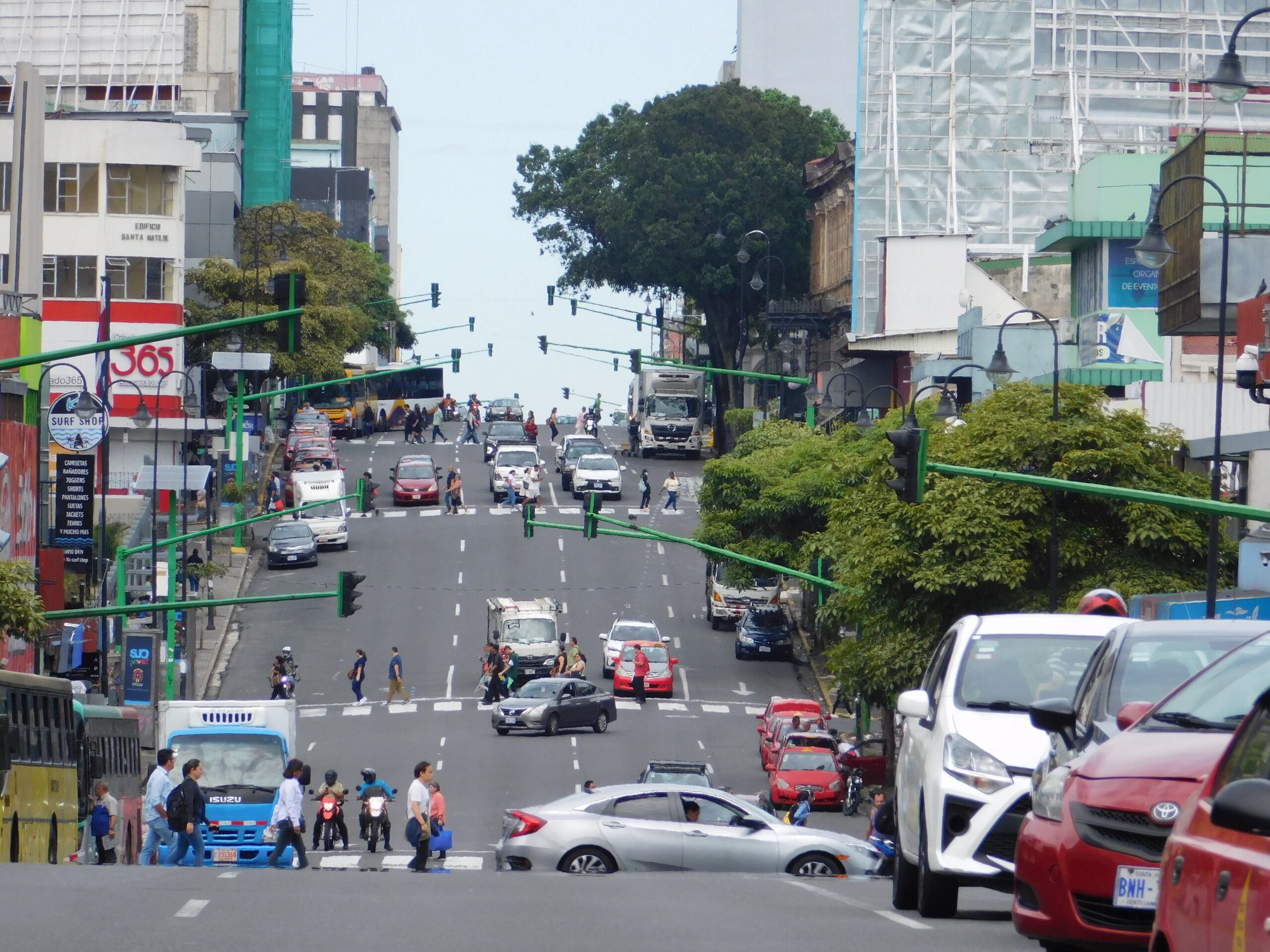 No habrá restricción vehicular por placa entre el lunes 23 de diciembre y el viernes 3 de enero. Se vuelve a aplicar hasta el lunes 6 de enero, de acuerdo a lo que confirma el Mopt.