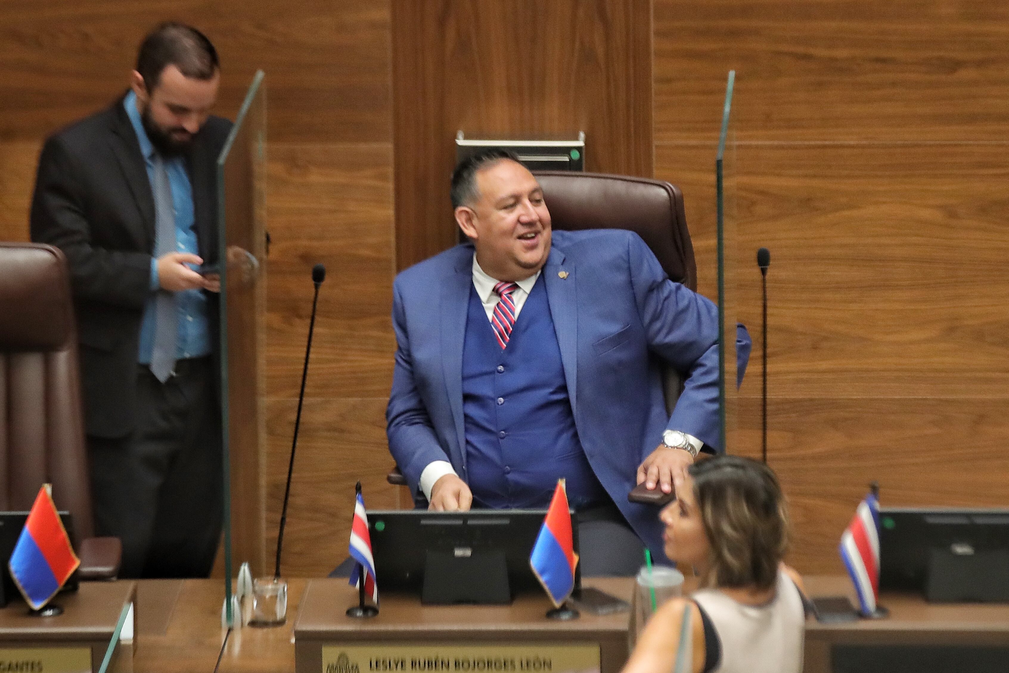 28/09/2023/ Diputados durante Sesión para votar proyecto sobre rebajo del Marchamo / foto: John Durán