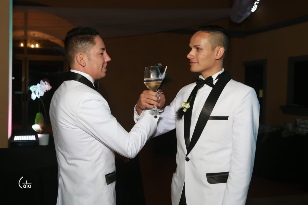 Kenneth Castro y Benjamín Núñez, pareja diversa