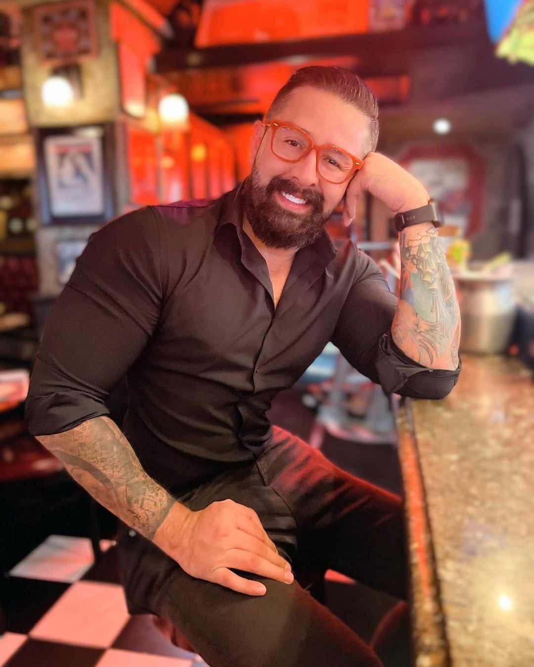 Omar Cascante, periodista y presentador de canal 7