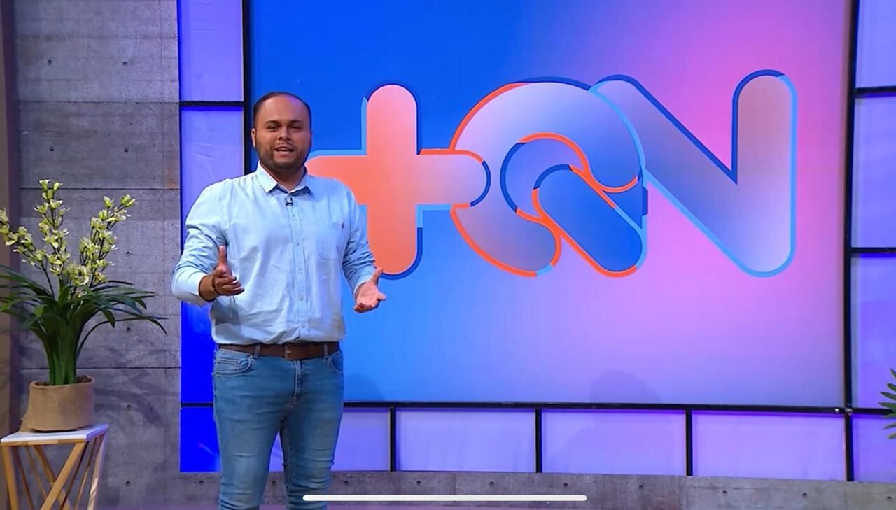 Más que noticias de canal 7 estrena nuevo presentador.