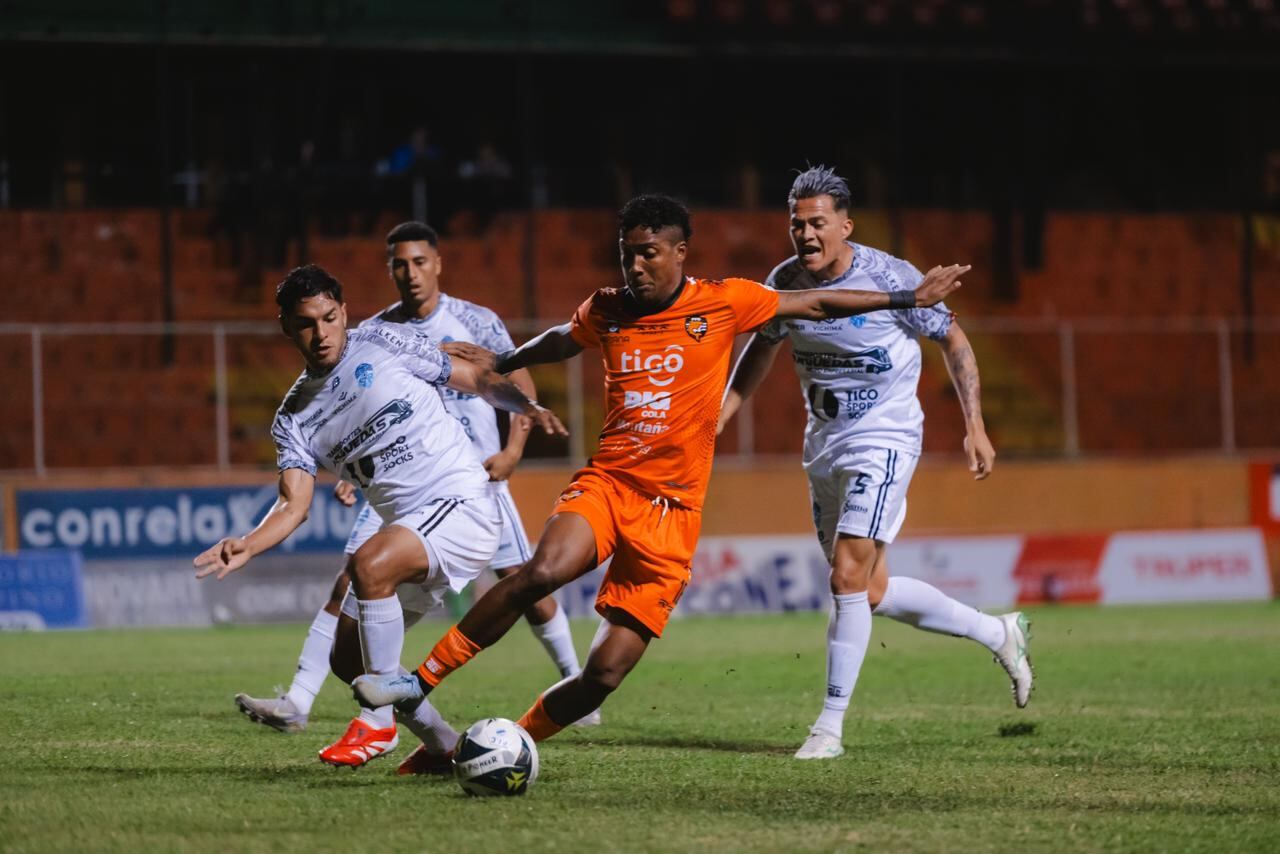 Puntarenas FC vs Pérez Zeledón.
