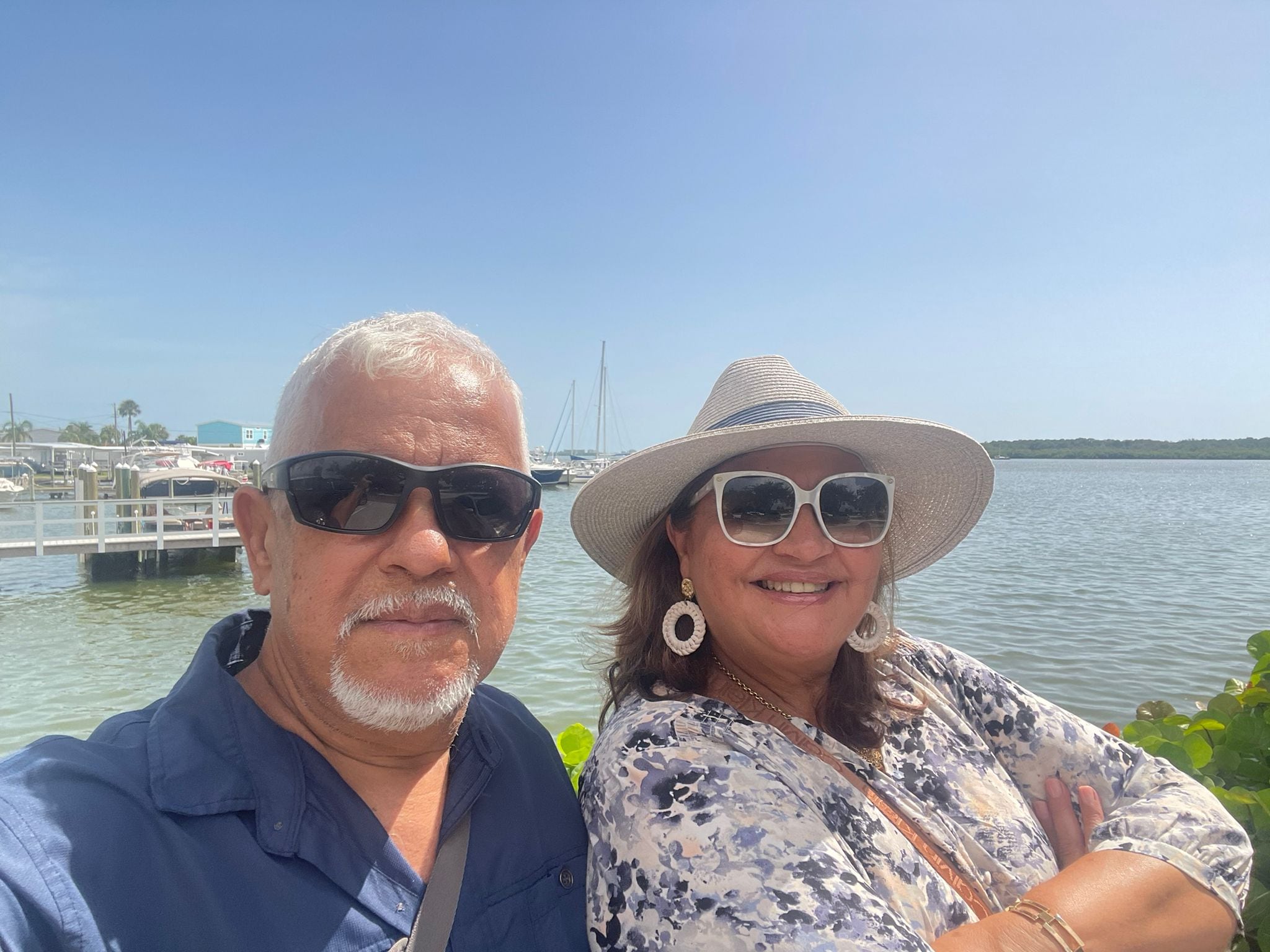 El huracán Milton golpeó fuertísimo a Florida, Estados Unidos y una familia tica que vive en Tampa pasó lo que ellos consideran “la peor noche de nuestras vidas, una noche terrorífica”, a pesar de que tienen 30 años viviendo en Gringolandia.