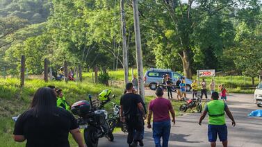 Identifican a motociclista que murió tras chocar contra una buseta en Turrúcares