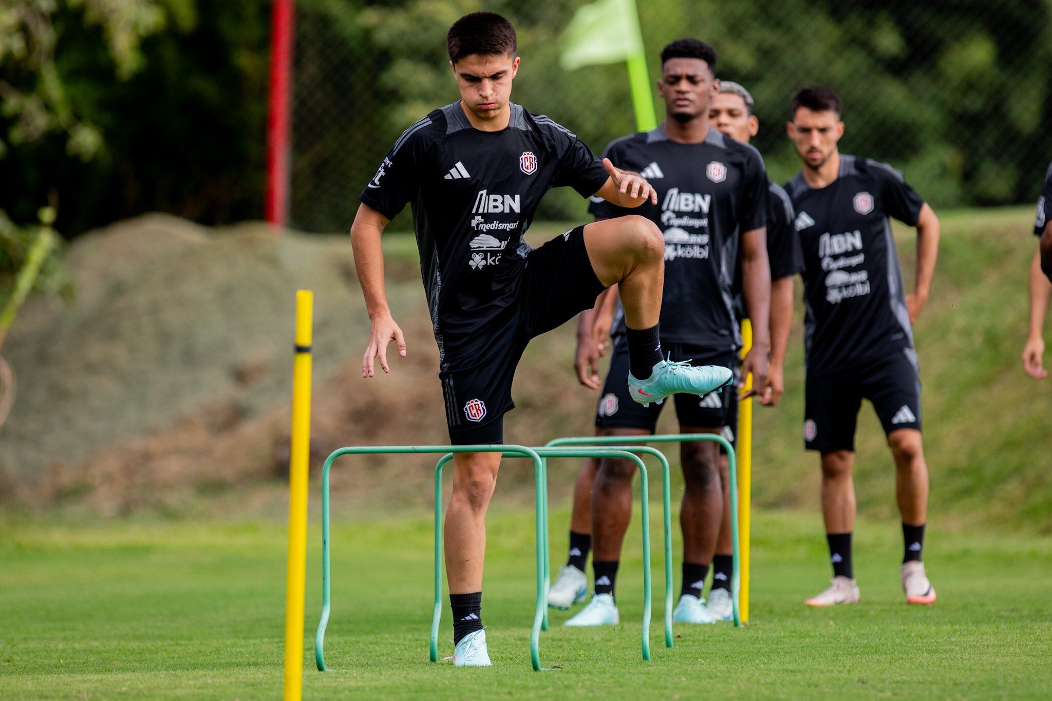 Santiago van der Putten da sus primeros pasos en la Selección de Costa Rica. Foto: Prensa Fedefútbol