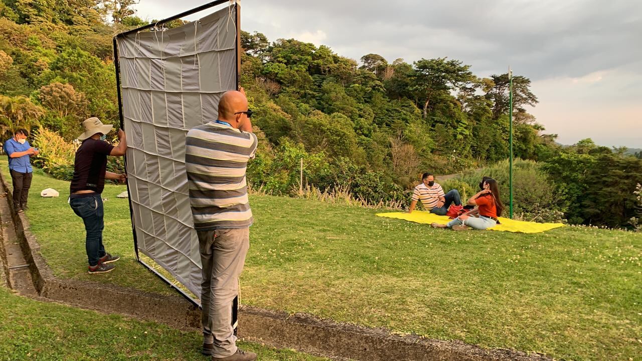 El departamento de mercadeo y de comunicación de la Caja, son los creadores totales de los anuncios que se publican en redes sociales y que han gustado tanto