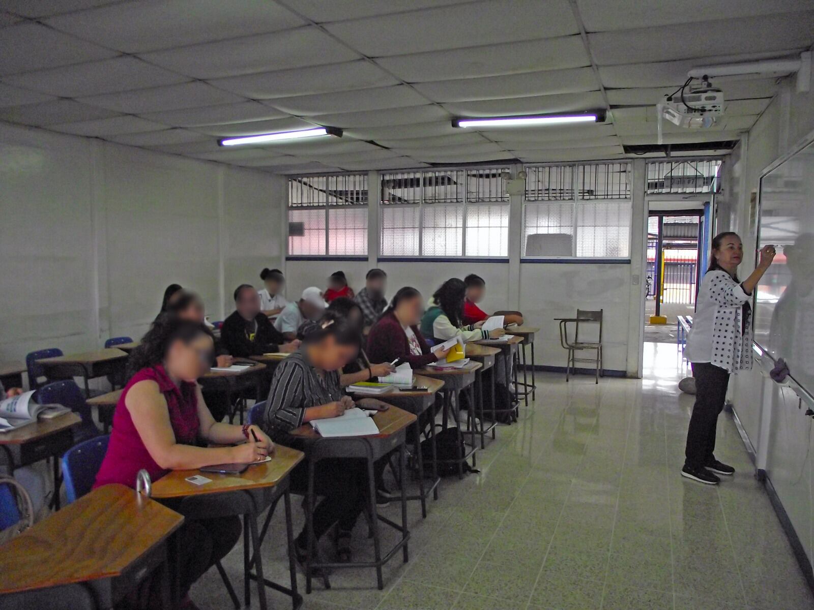 ¿Es cierto que voy a poder hacer el curso teórico de manejo en la noche? La respuesta es un alegre sí. La Dirección General de Educación Vial (DGEV) lo confirmó esta semana.