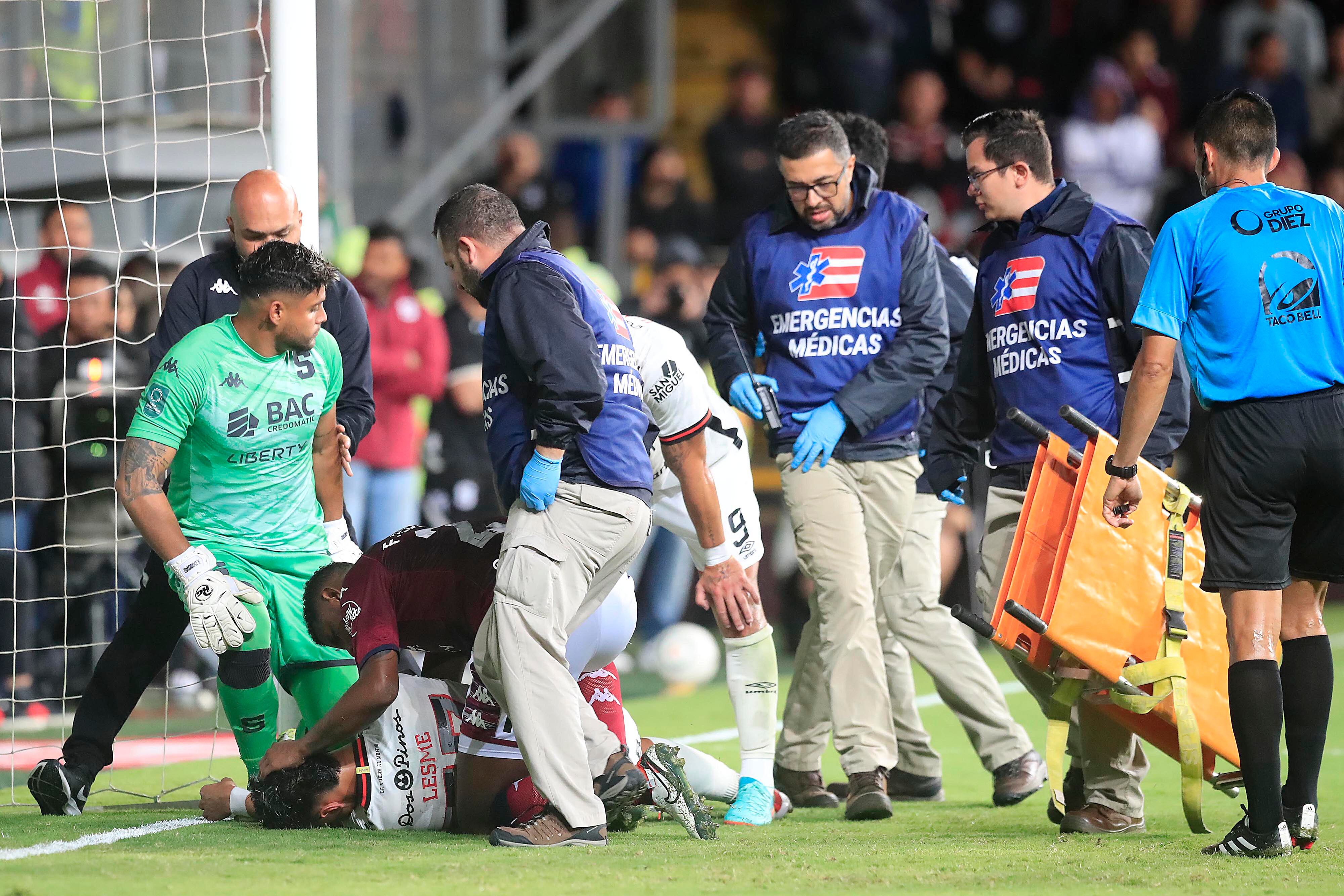 16/02/2024    Estadio Ricardo Saprissa, Tibás. El Deportivo Saprissa recibió a la Liga Deportiva Alajuelense, en una nueva versión del clásico nacional, durante la jornada 8 del Torneo de Clausura, Copa Promérica 2024. Foto: Rafael Pacheco Granados