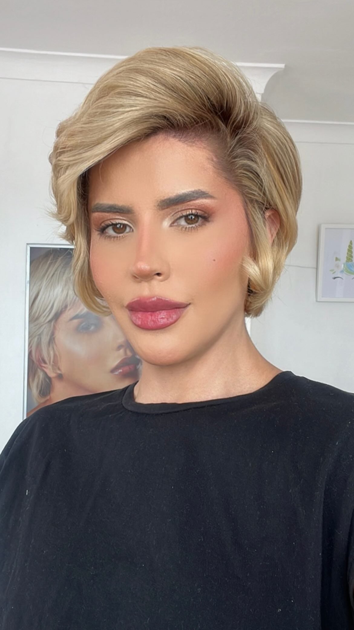 Alex Badilla, influencer y cantante. Instagram