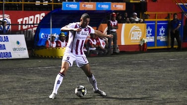 Así reaccionó la afición de Saprissa en redes sociales al ver a Marvin Loría de titular