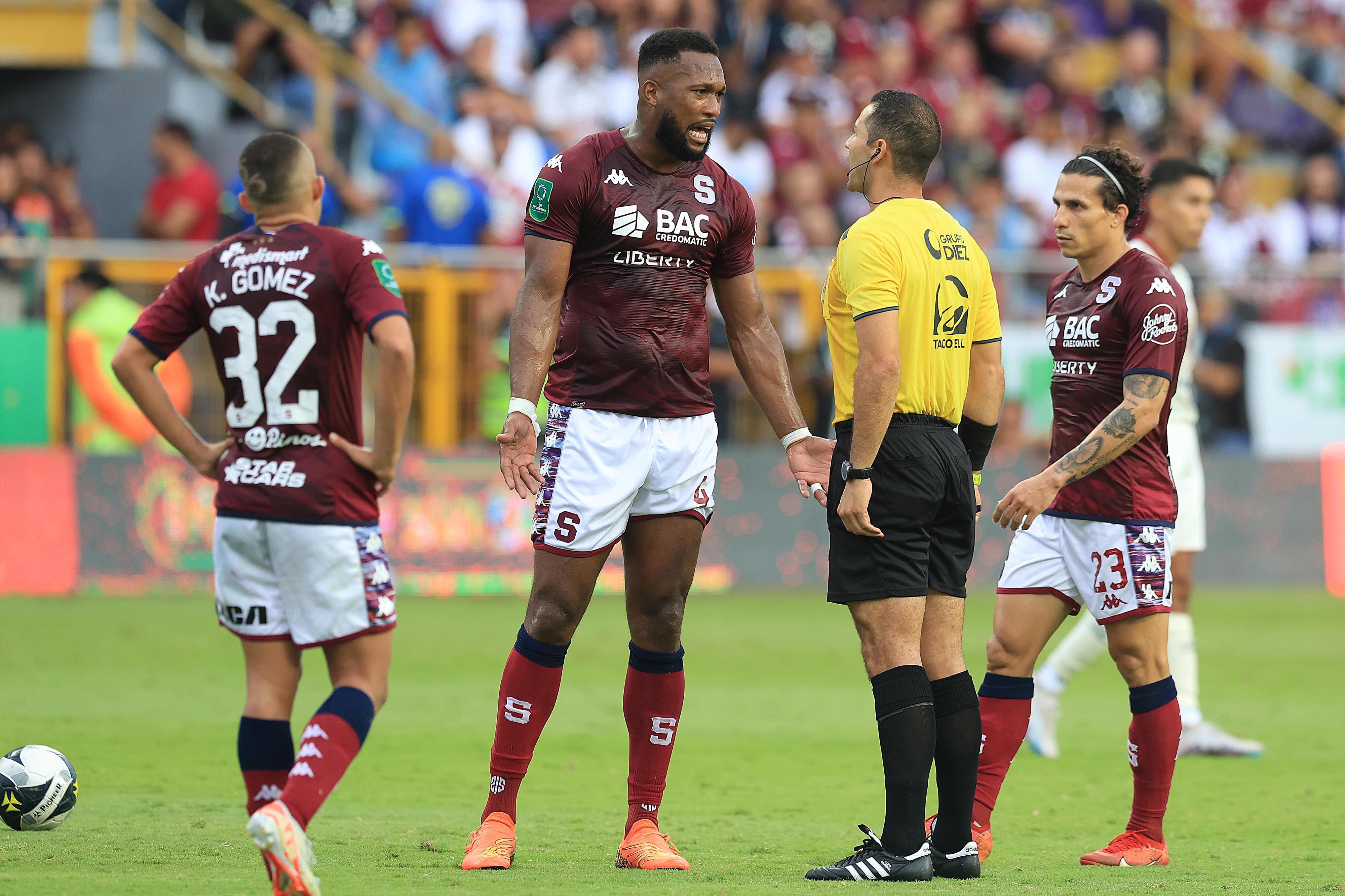 26/05/2024      Estadio Ricardo Saprissa, Tibás. El Deportivo Saprissa recibió a la Liga Deportiva Alajuelense, en el partido de vuelta de la Final de la Segunda Fase del Torneo de Clausura de la Copa Promérica 2024. Foto: Rafael Pacheco Granados