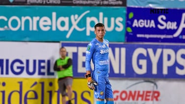 Steven Orias, exarquero de Herediano, investigado por grave delito, reconoce que podría dejar el país