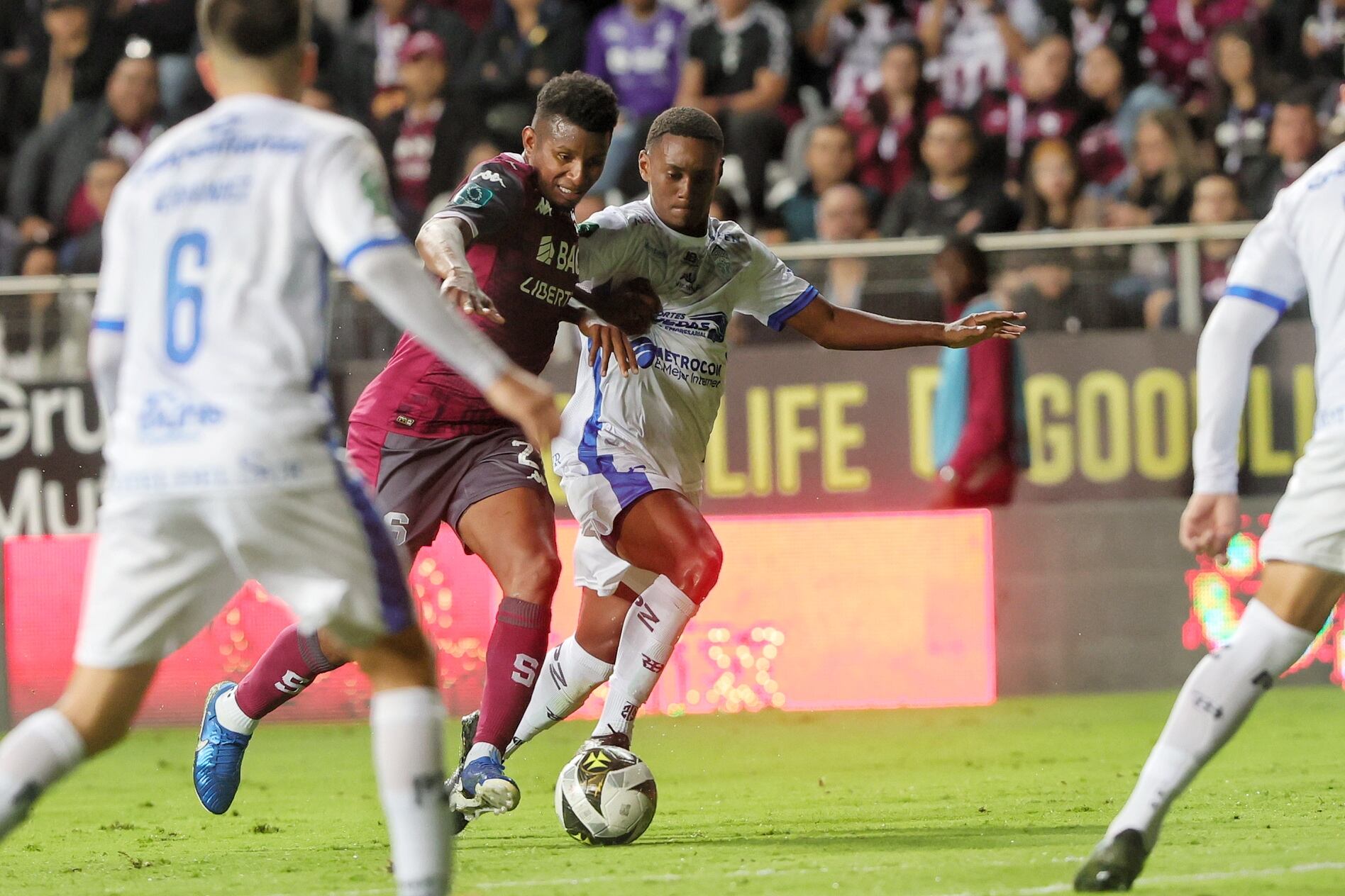 16/01/2025/ Juego entre Deportivo Saprissa vs Pérez Zeledón por el torneo Clausura de la Liga Promerica en el estadio Ricardo Saprissa / foto John Durán