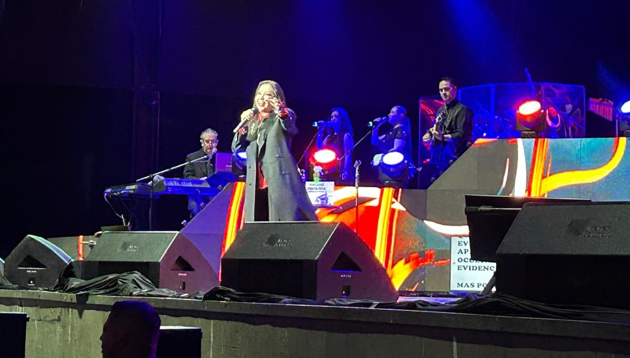 Ana Gabriel, cantante.