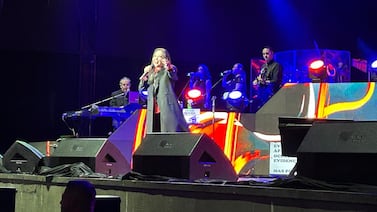 Concierto de Ana Gabriel no inició como todos esperaban; esto pasó en los primeros minutos del show