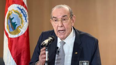 Defendió más Rodrigo Arias a las diputadas a las que les cancelaron las visas que sus mismos compañeros