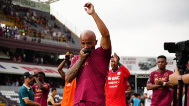 Saprissa toma importante decisión con Ricardo Blanco