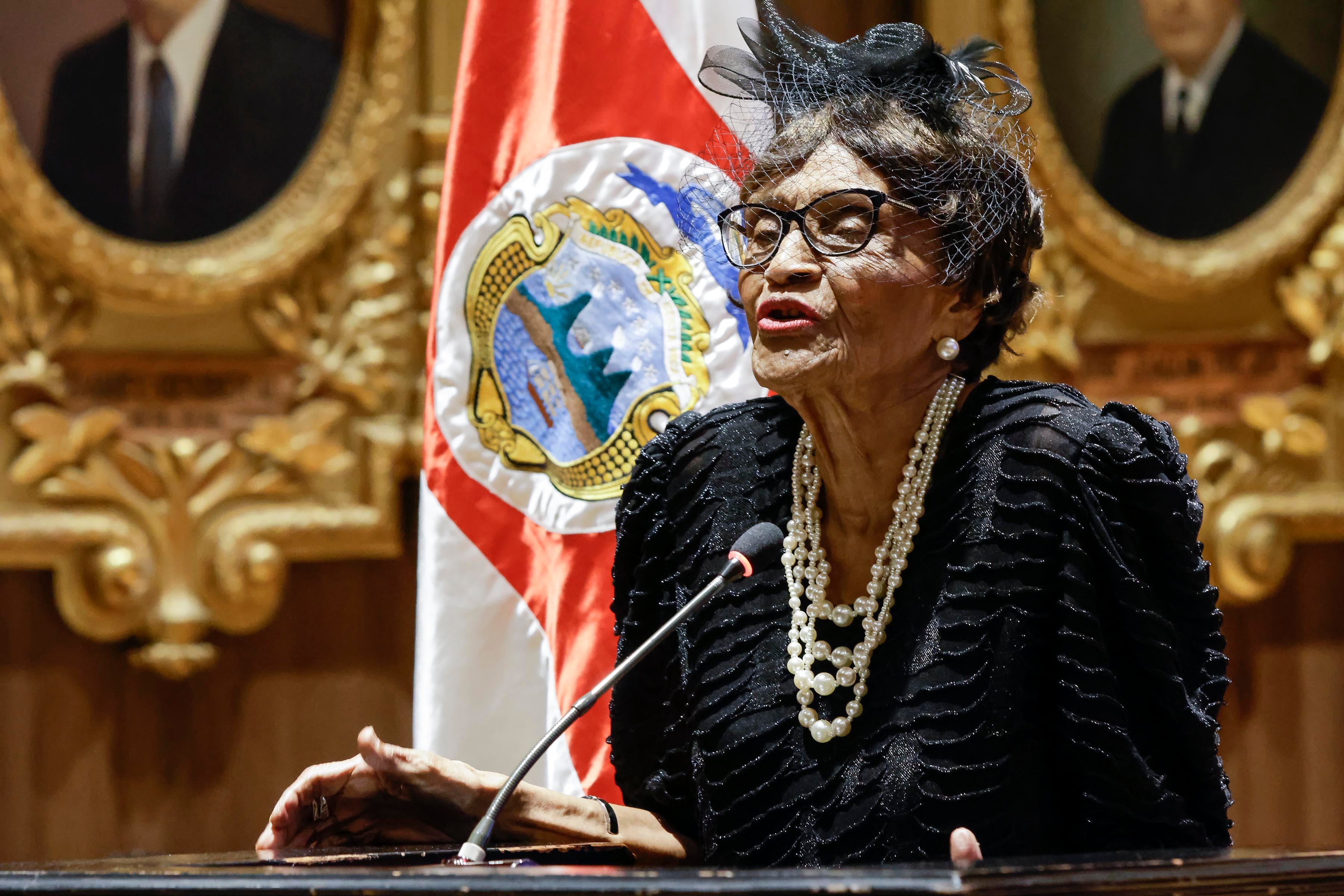 Sra Marcelle Taylor