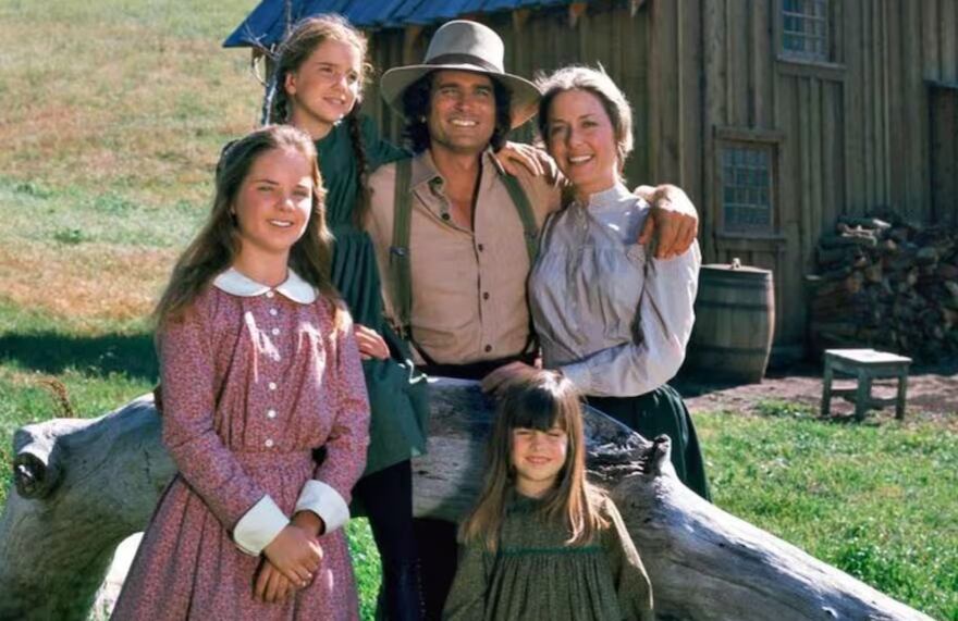 Serie "La casa de la pradera" o “La familia Ingalls”.