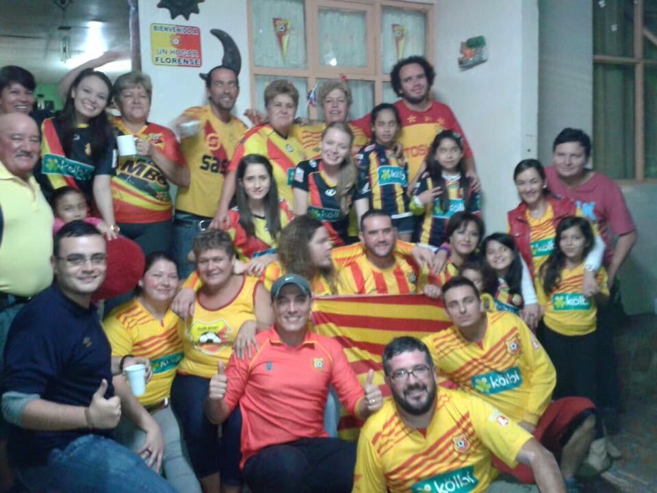 Arturo Alvarez, fiebre de Herediano, puso una foto diferente del 4 de marzo al 12 de junio para festejar centenario del Herediano