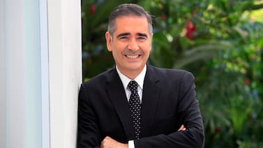 Esto dice Teletica sobre quién reemplazará a Ignacio Santos en la dirección de Telenoticias