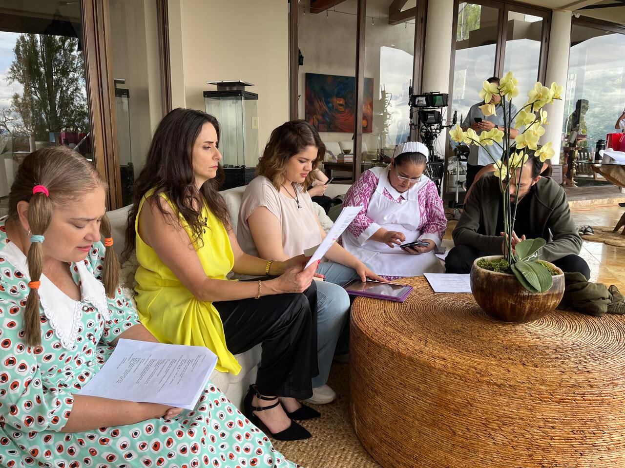 La actriz Carmen Chinchilla ajustó uno de los sellos más característicos de Elvirilla para el regreso a la televisión del querido personaje.