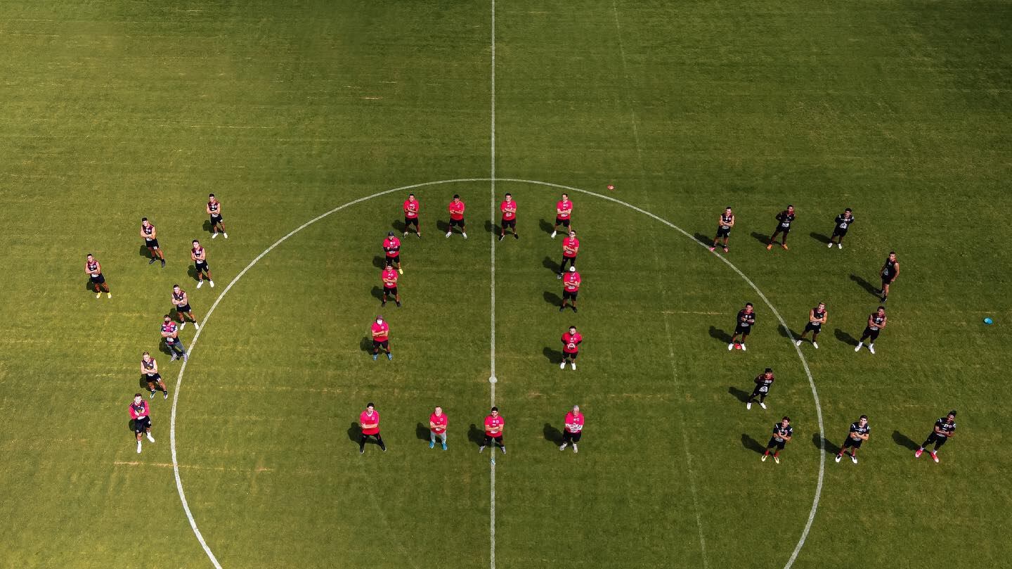 Alajuelense estrena cancha nueva en su 102 aniversario