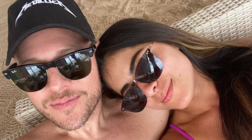 Mauricio Hoffmann y Majo Ulate