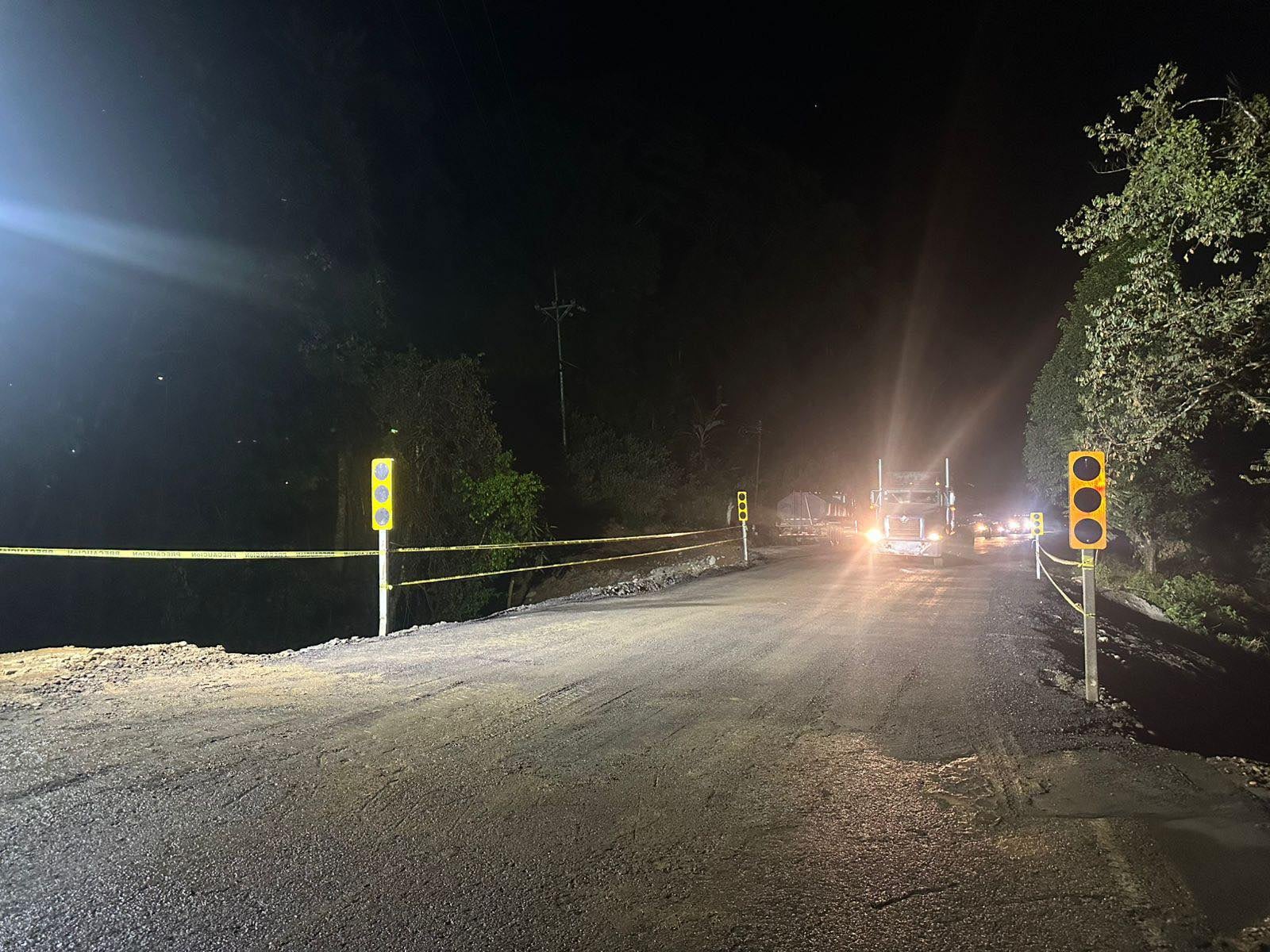 El paso por la carretera Interamericana Sur, a la altura de Cuesta López, entre Buenos Aires y Paso Real, ya fue habilitado luego de estar cerrado por una semana. Foto: Municipalidad de Buenos Aires
