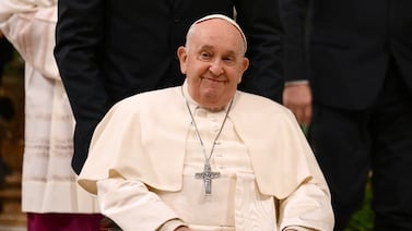 Papa Francisco desistió presidir el tradicional Vía Crusis