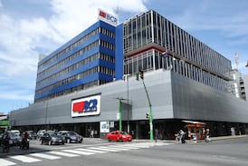 Laura Fernández anuncia que venta del BCR será una de sus prioridades. ¿Afectará el proceso a los clientes?