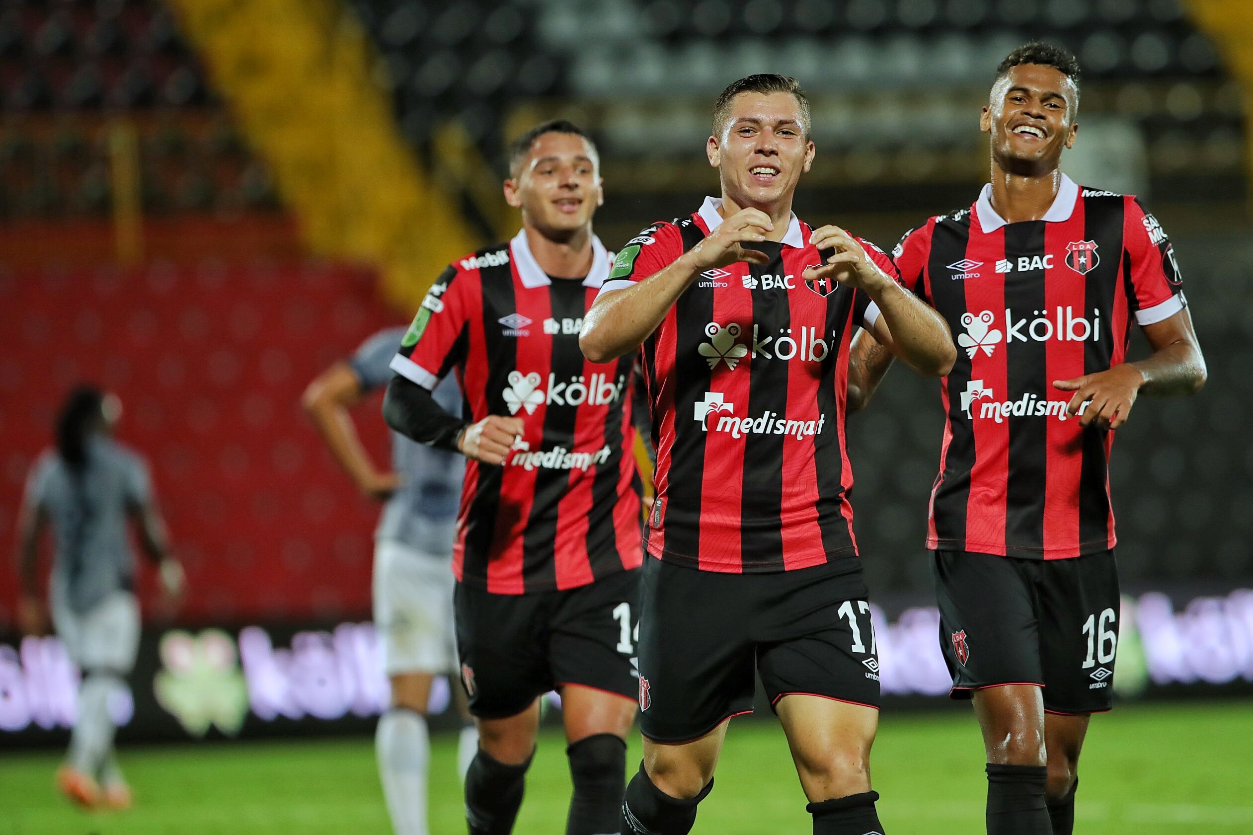 13/09/2023/ Juego entre Liga Deportiva Alajuelense vs Club Sport Cartaginés por la jornada 9 del torneo apertura de la Liga Promerica en el estadio Alejandro Morera Soto / foto John Durán