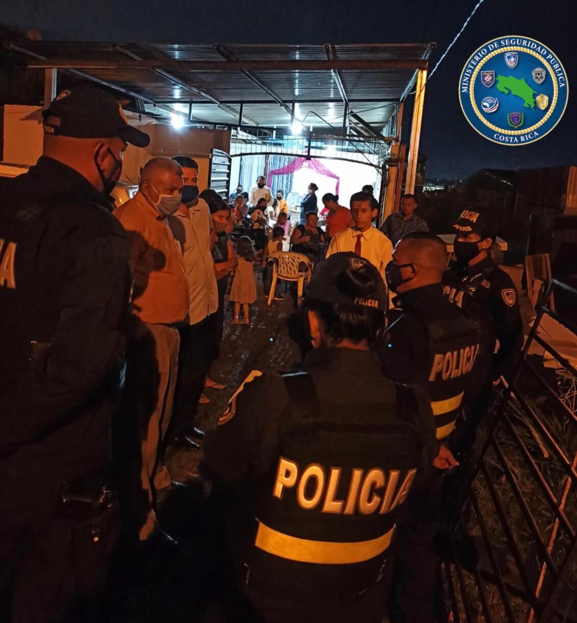 Fuerza Pública interviene culto en el Cacao de Alajuela. Foto MSP.