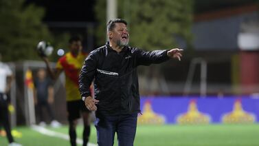 Jafet Soto explicó por qué no asume de una vez por todas la dirección técnica del Herediano