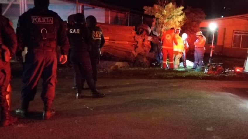 Anthony Torres Araya perdió el control del carro que manejaba, se volcó y murió muy cerca de su casa en calle Zamora en San Rafael de San Ramón, Alajuela. Foto: Tomada de Notioccidente